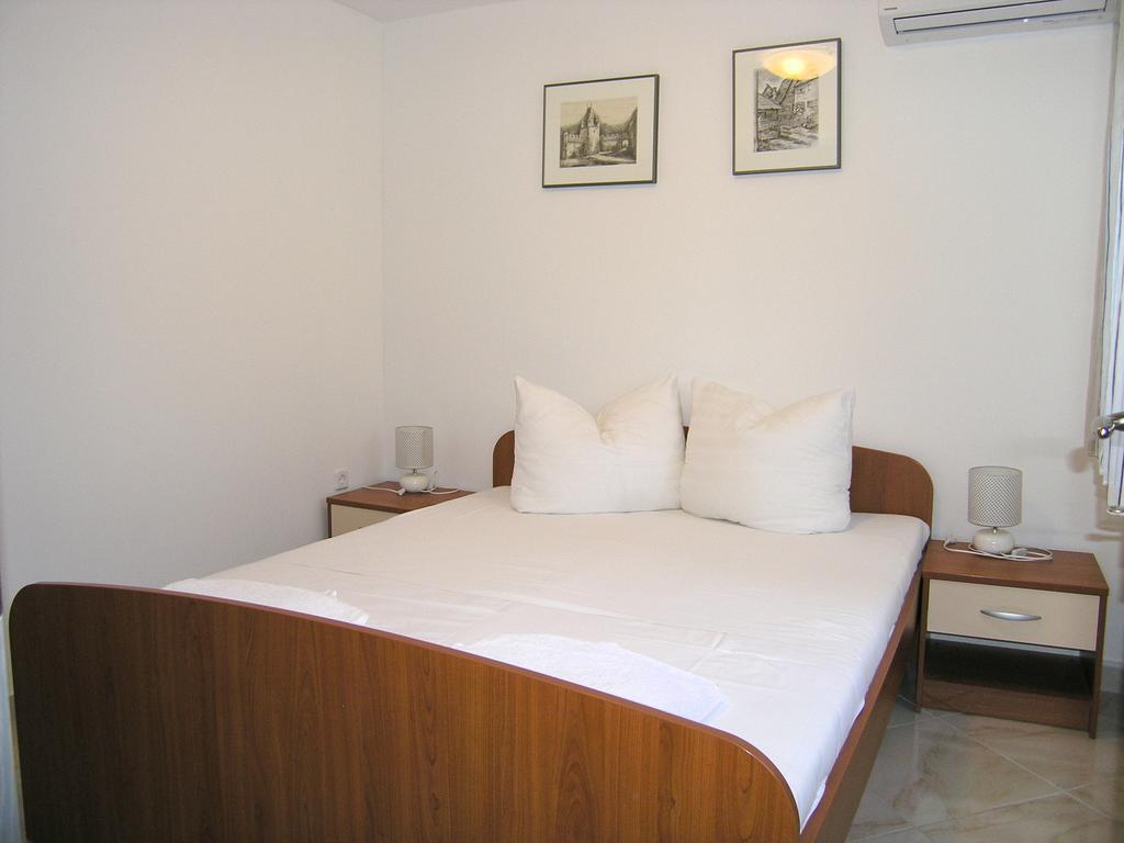 Apartment Martina Krk Town Esterno foto